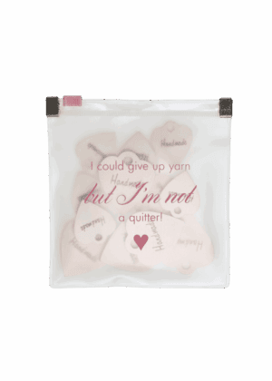 12- pieces wooden set - small/pink zipper bag - 'I could give up yarn but I'm not a quitter'