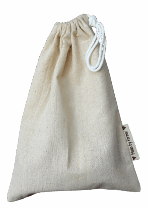 Canvas bag w/string - 100 % cotton - 17x24,5 cm - attached label