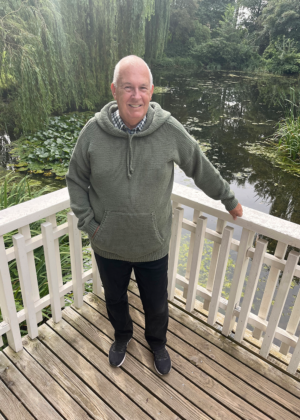 Hoodie Mens sizes (L - XXL)