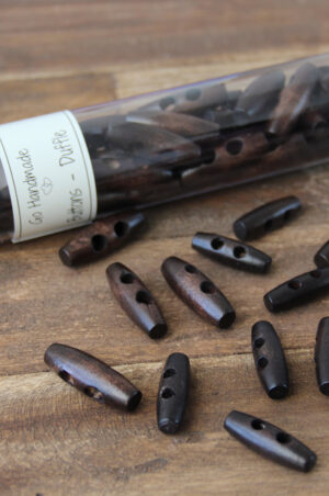 dark-brown-en